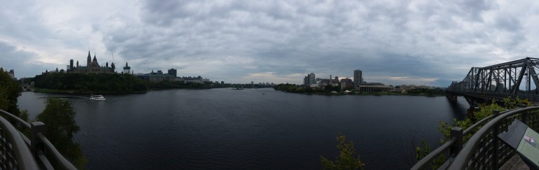 Ottawa on the left, Quebec on the right.